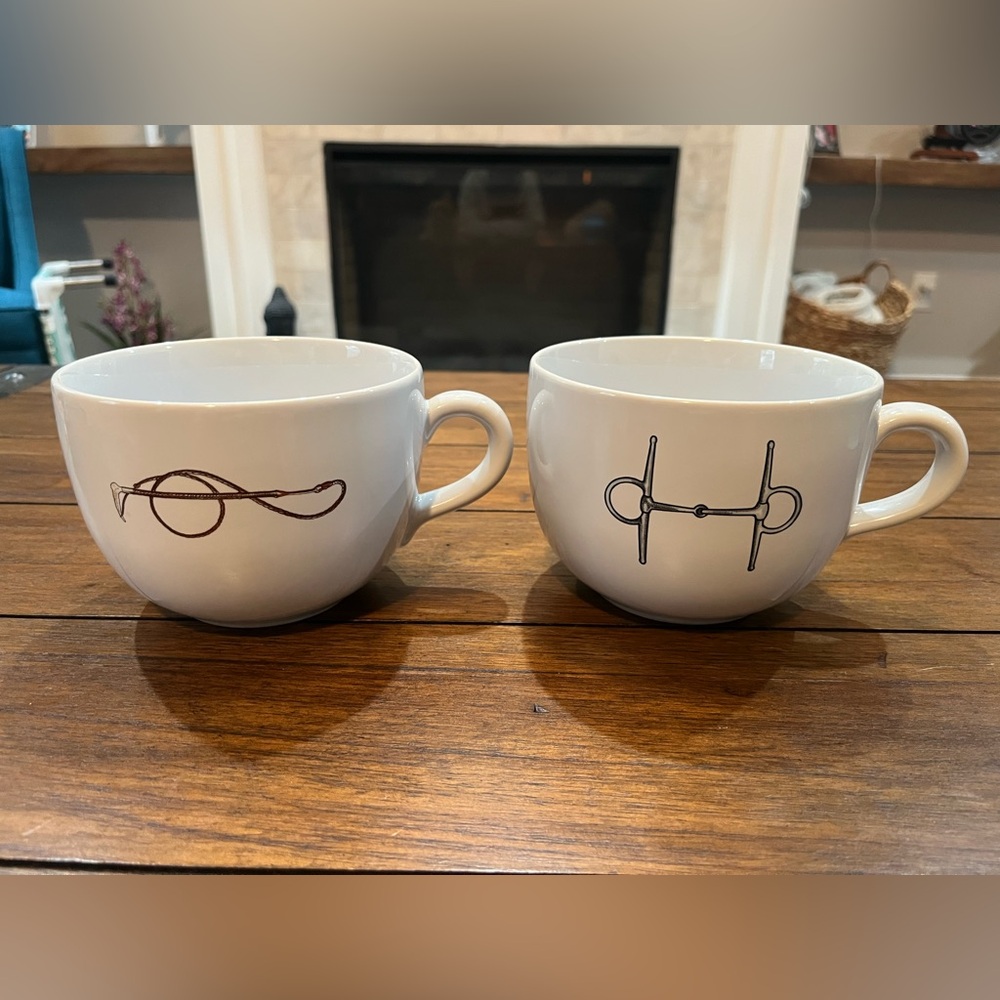 THE HUNTSMAN 2 Large‎ Coffee Or Soup Mugs Equestrian Theme
